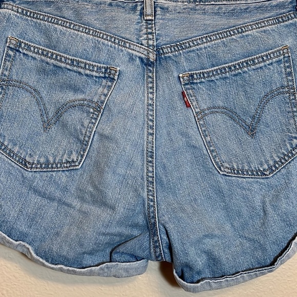 LEVI’S Blue Jean Shorts - Picture 12 of 16